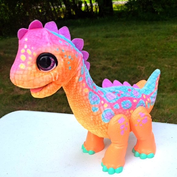 FurReal Sam the Bronto Interactive Plush and Sounds - Picture 1 of 7